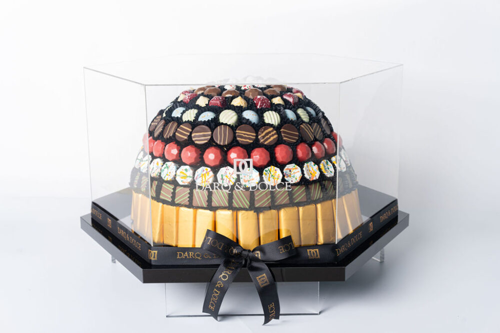 DARQ & DOLCE Modern Hexa Tray Chocolate Arrangement-3 kg